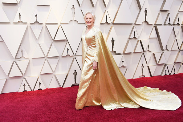 Glenn Close&#x27;s metallic Oscars gown with a long train