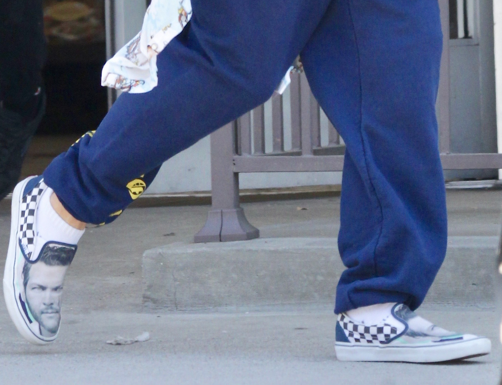 Gwen Stefani Wears Blake Shelton Shoes