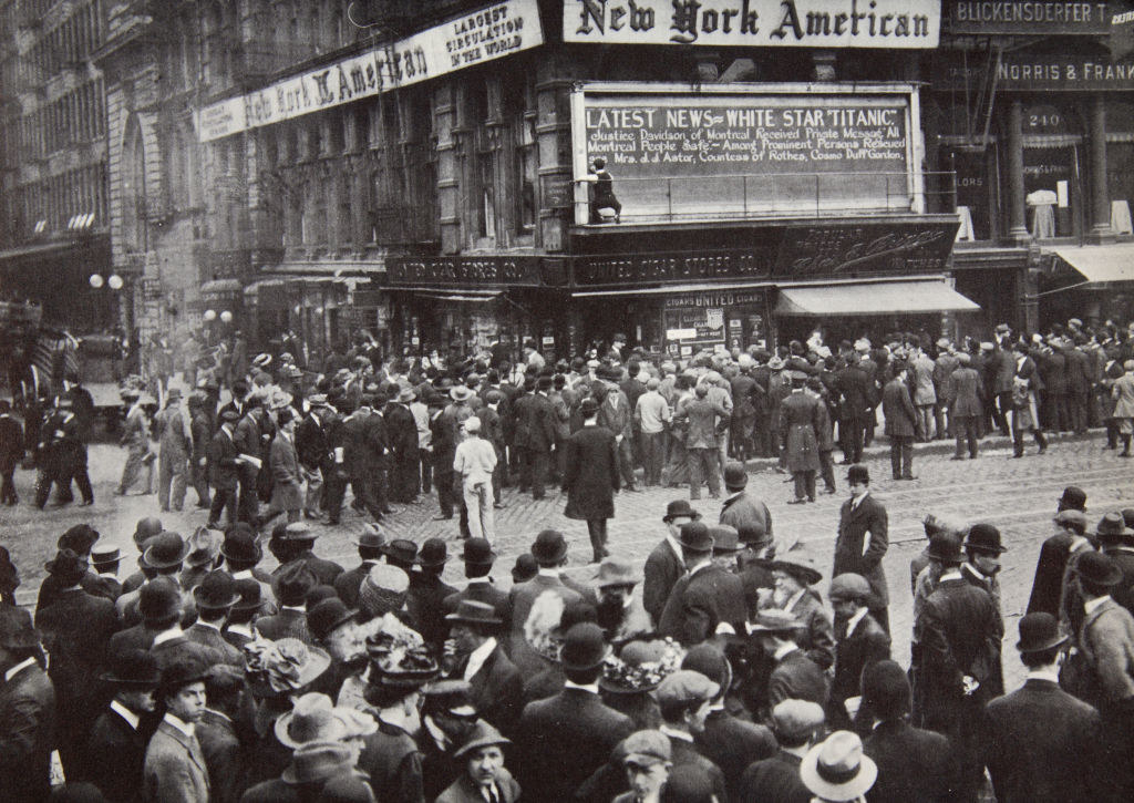 Packed streets in New York as people wait for more news on the Titanic