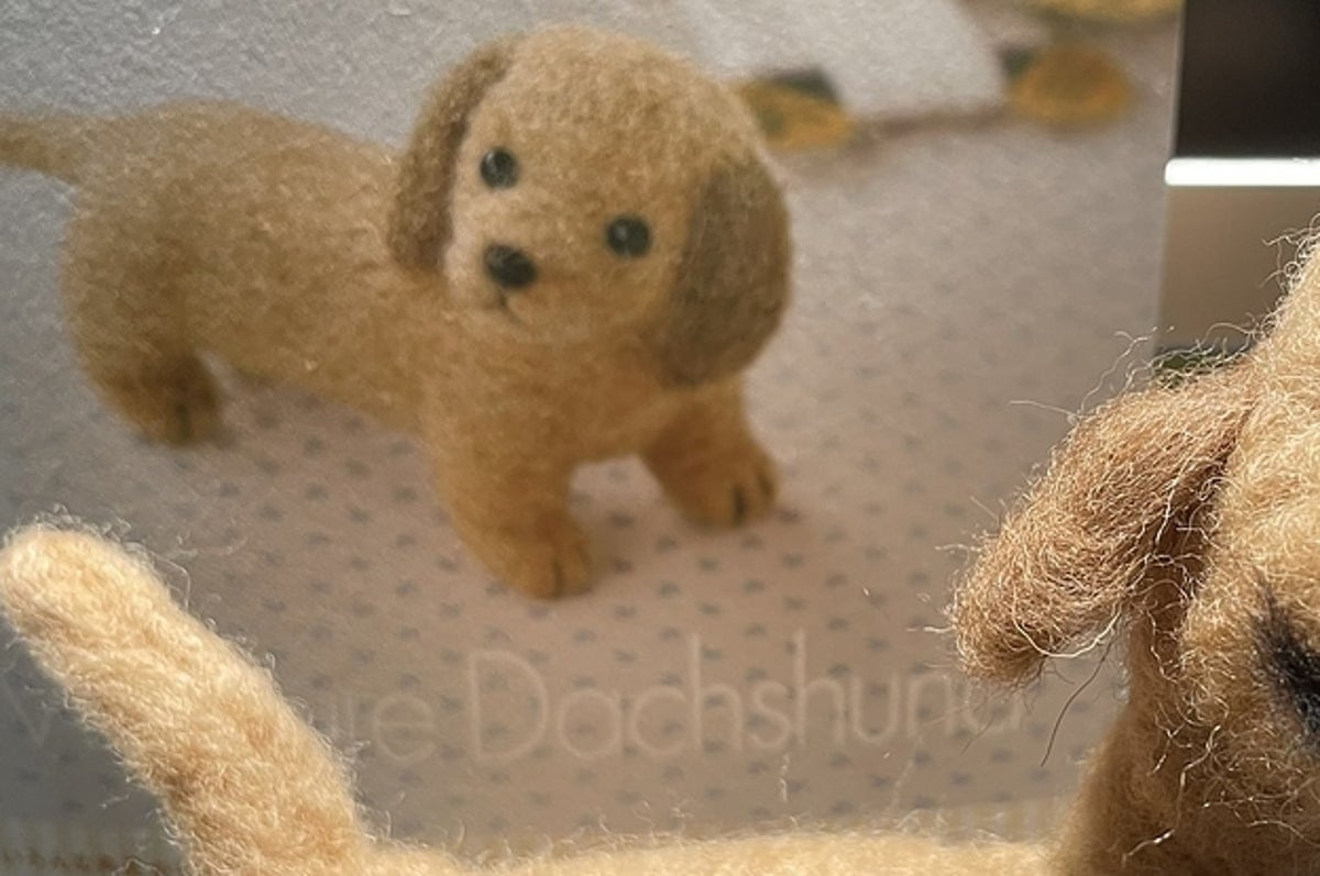 羊のショーンに出てきそう お手本からは想像できないアメリカンなフェルト作品が爆誕した