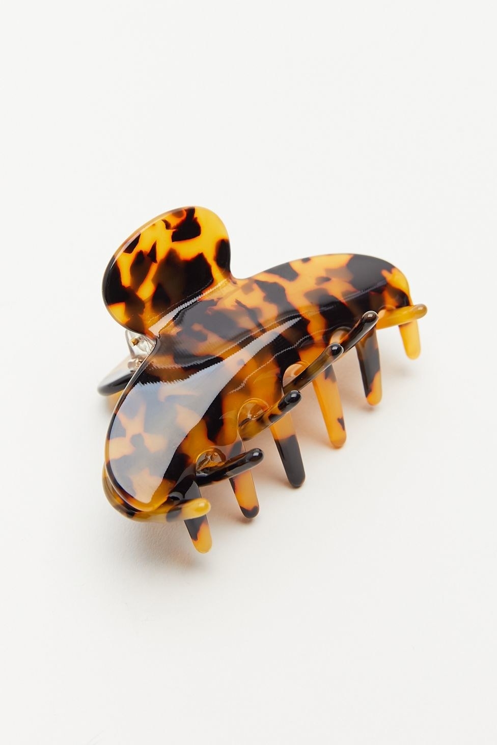 a tortoise acrylic claw clip