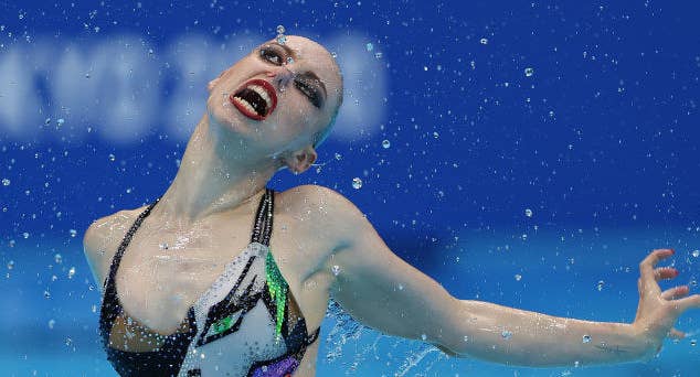 29 Strange And Awkward Synchronized Swimming Faces