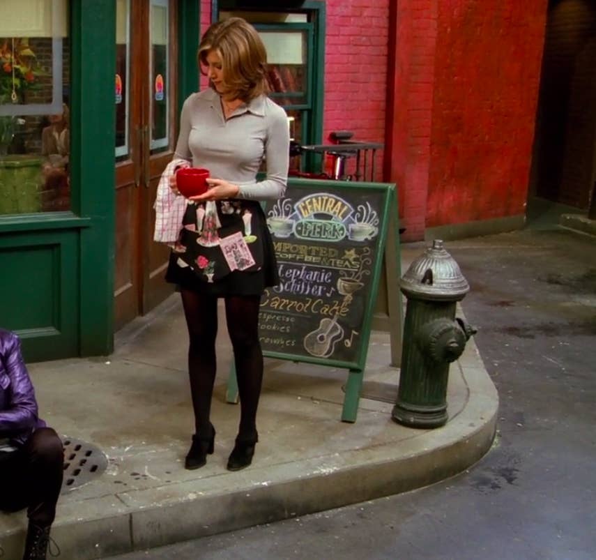 Rachel Green's Best Outfits on 'Friends