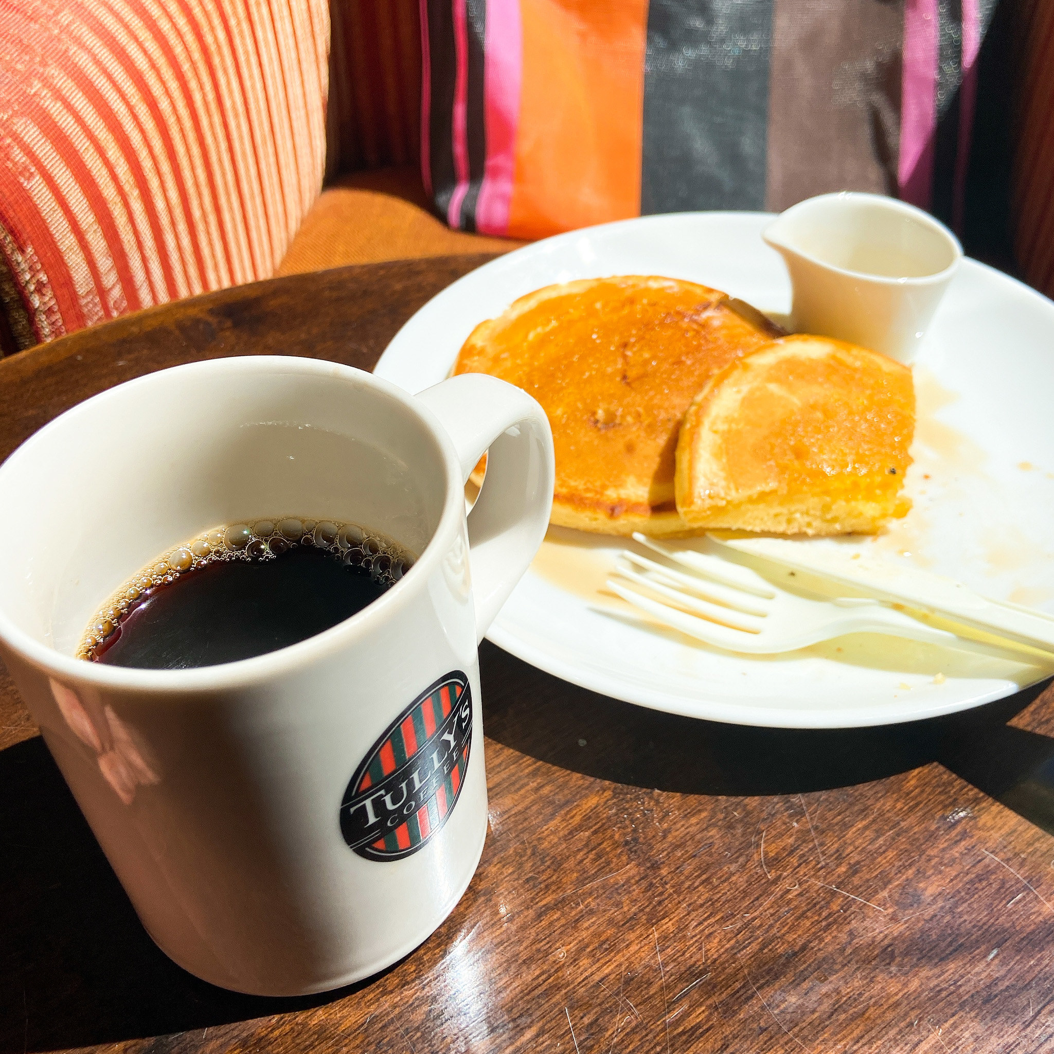 Tully&#x27;s Coffee（タリーズコーヒー）のオススメのメニュー「ピュアメープルとバターのパンケーキ」