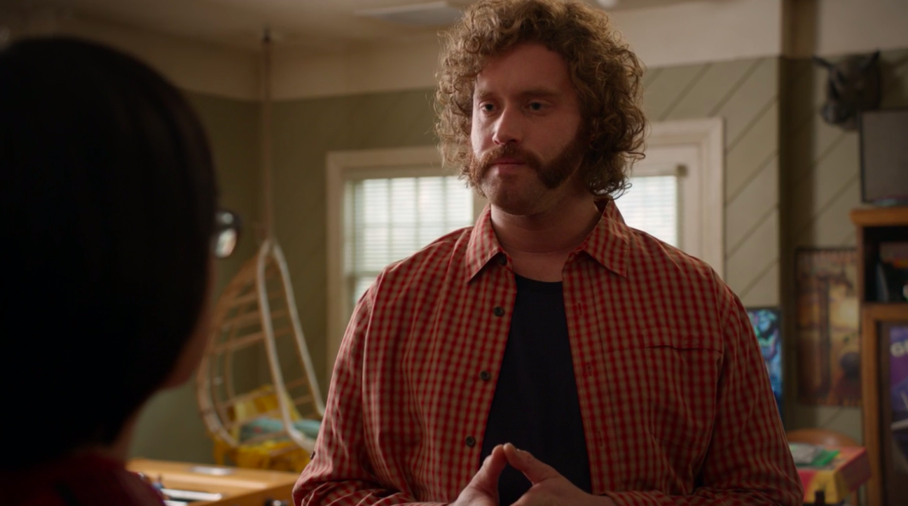 T.J. Miller sporting mutten chops and a flannel on &quot;Silicon Valley&quot;