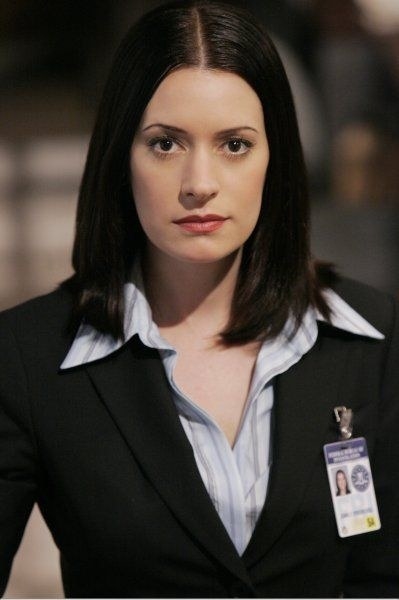 headshot of Emily Prentiss from Criminal Minds, she has shoulder length black hair