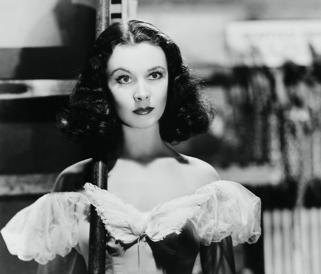 Black-and-white photo of Vivien as Scarlett