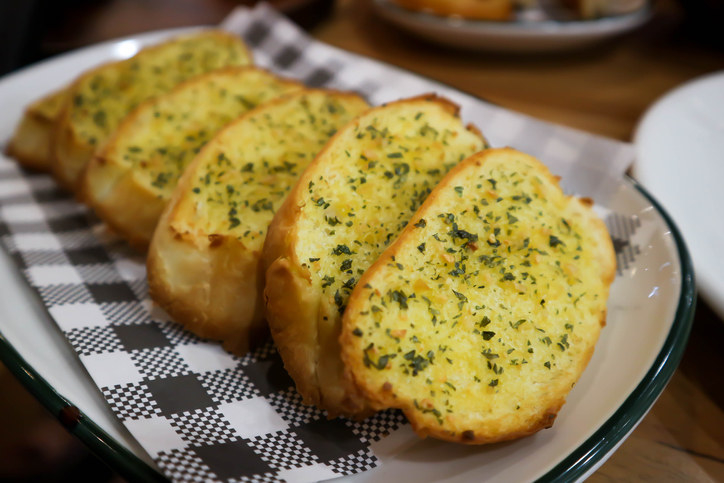 A plate of garlic bread slices