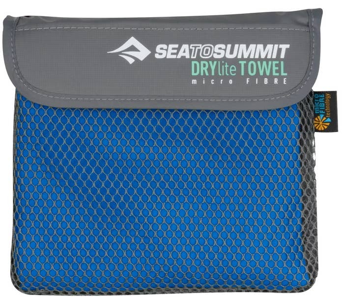the sea to summit drylite towel in blue