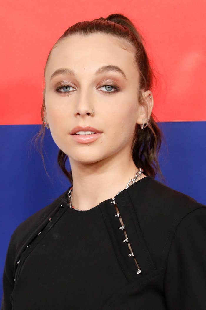 in love with these pics of Emma : r/emmachamberlain
