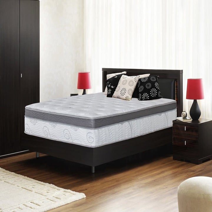 19 Best Places To Buy A Bed In A Box Online