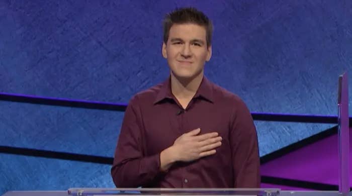 Holzhauer acknowledging the camera by placing his hand over his heart during his run on Jeopardy!