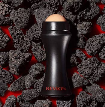 Revlon oil-absorbing volcanic face roller