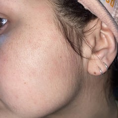 Reviewer's face before using razor