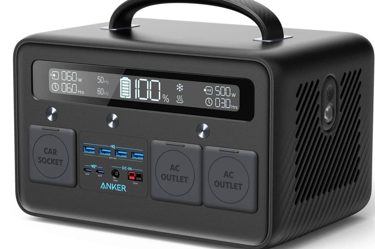 キャンプ、災害時の電源確保に使えるAnkerの大容量ポータブル電源 