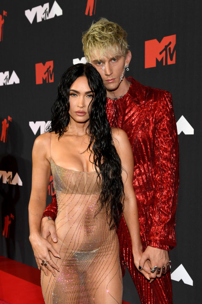 (L-R) Megan Fox and Machine Gun Kelly attend the 2021 MTV Video Music Awards