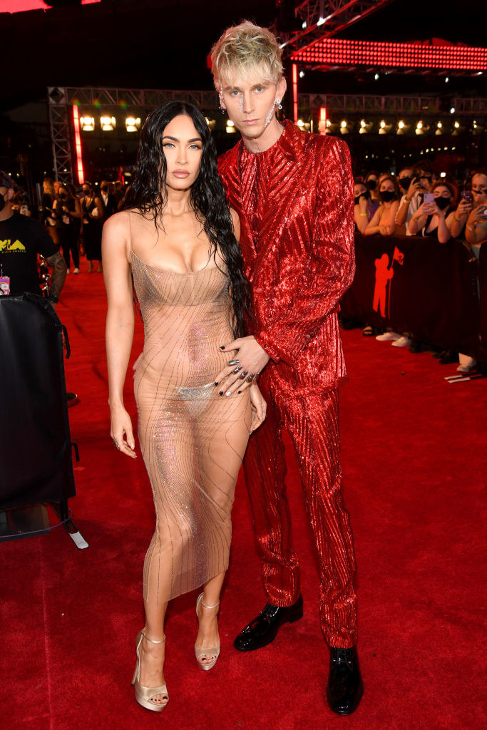 (L-R) Megan Fox and Machine Gun Kelly attend the 2021 MTV Video Music Awards