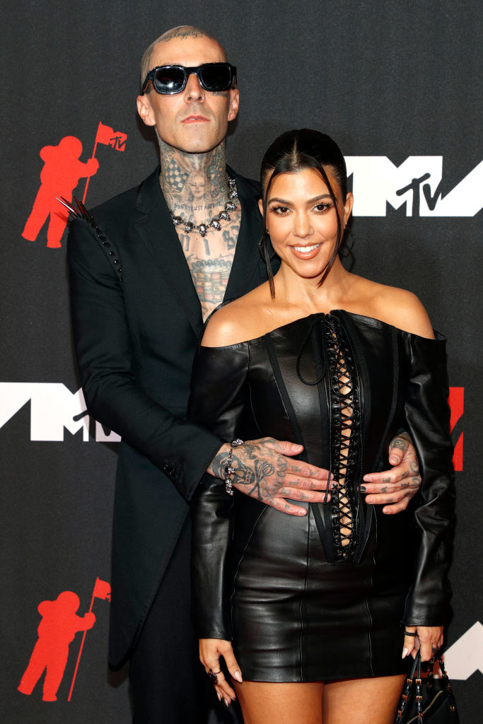 (L-R) Travis Barker and Kourtney Kardashian attend the 2021 MTV Video Music Awards