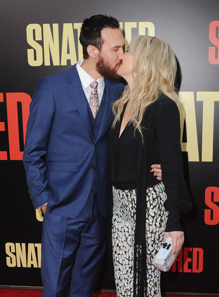 ate Hudson and boyfriend Danny Fujikawa arrive at the Los Angeles Premiere &quot;Snatched&quot;