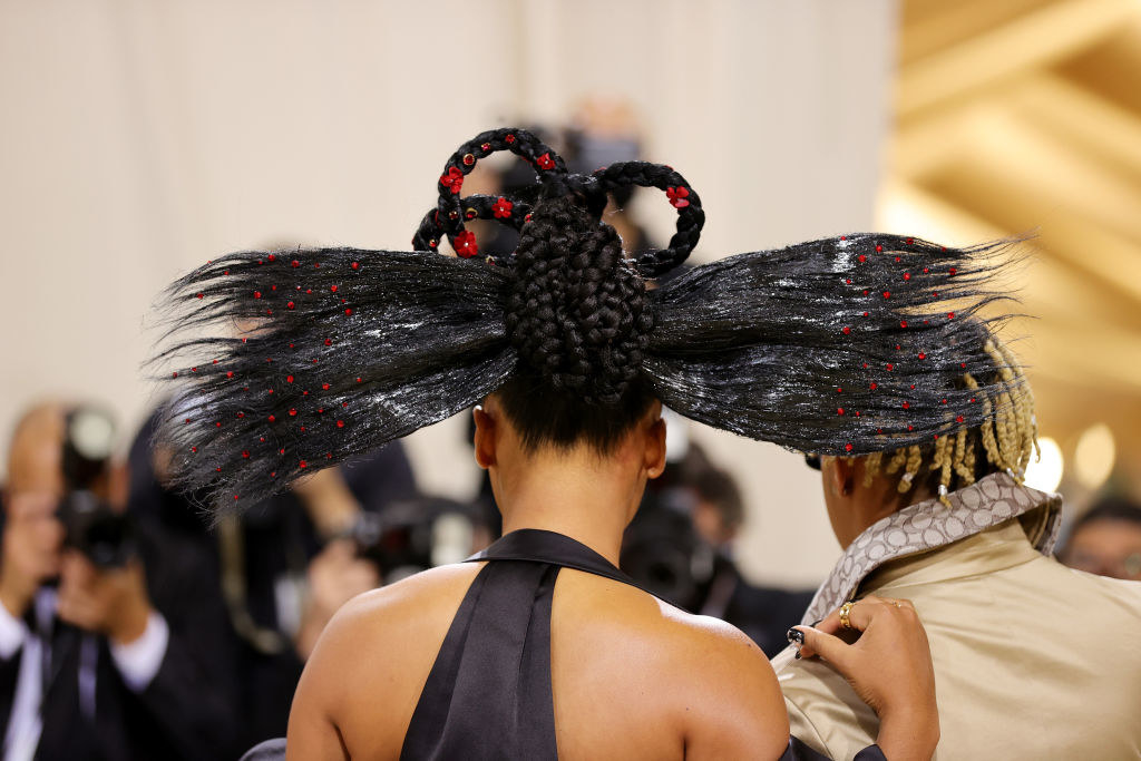 Naomi Osaka attends first Met Gala with boyfriend Cordae in custom Louis  Vuitton dress