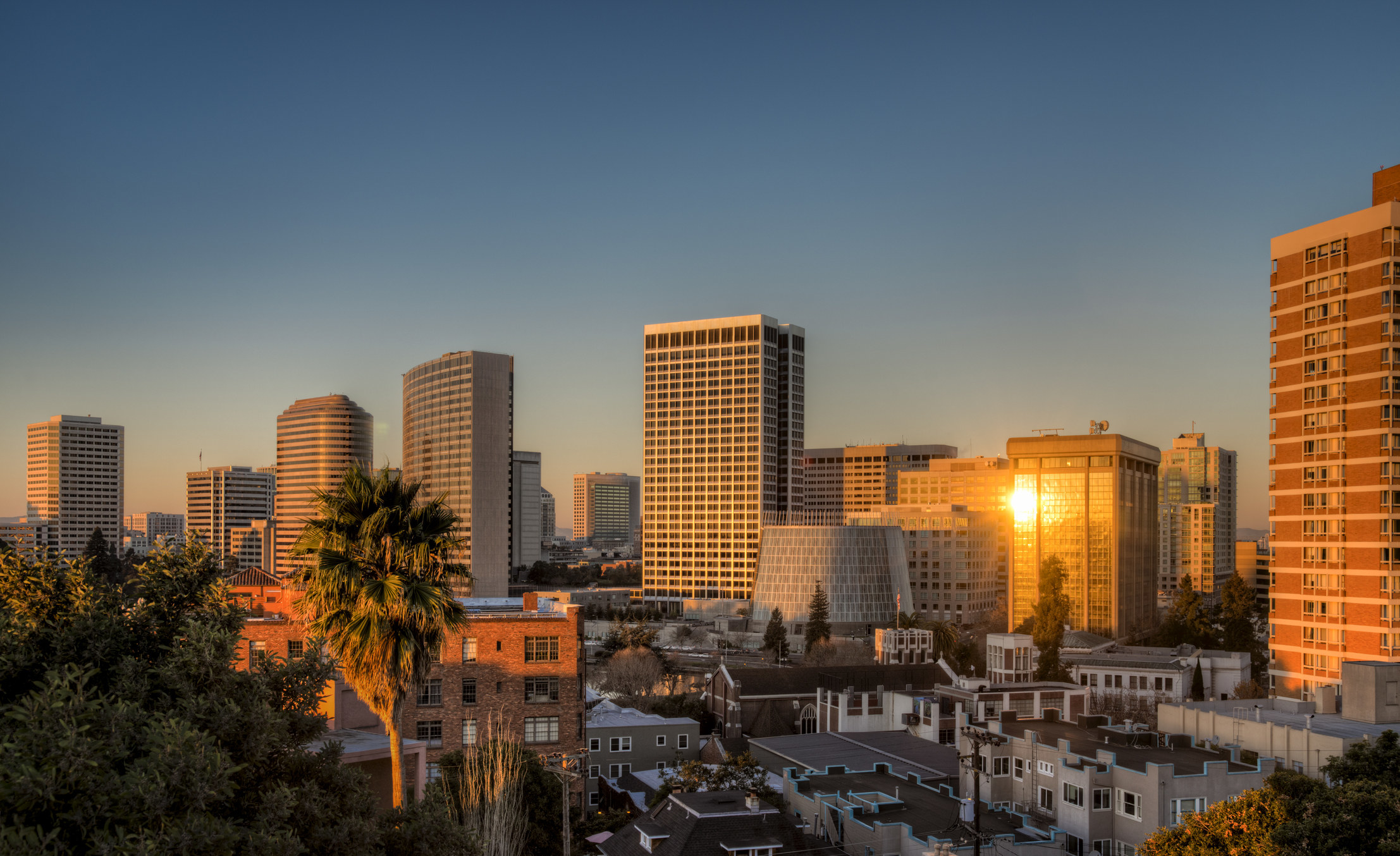 Oakland skyline at sunrise