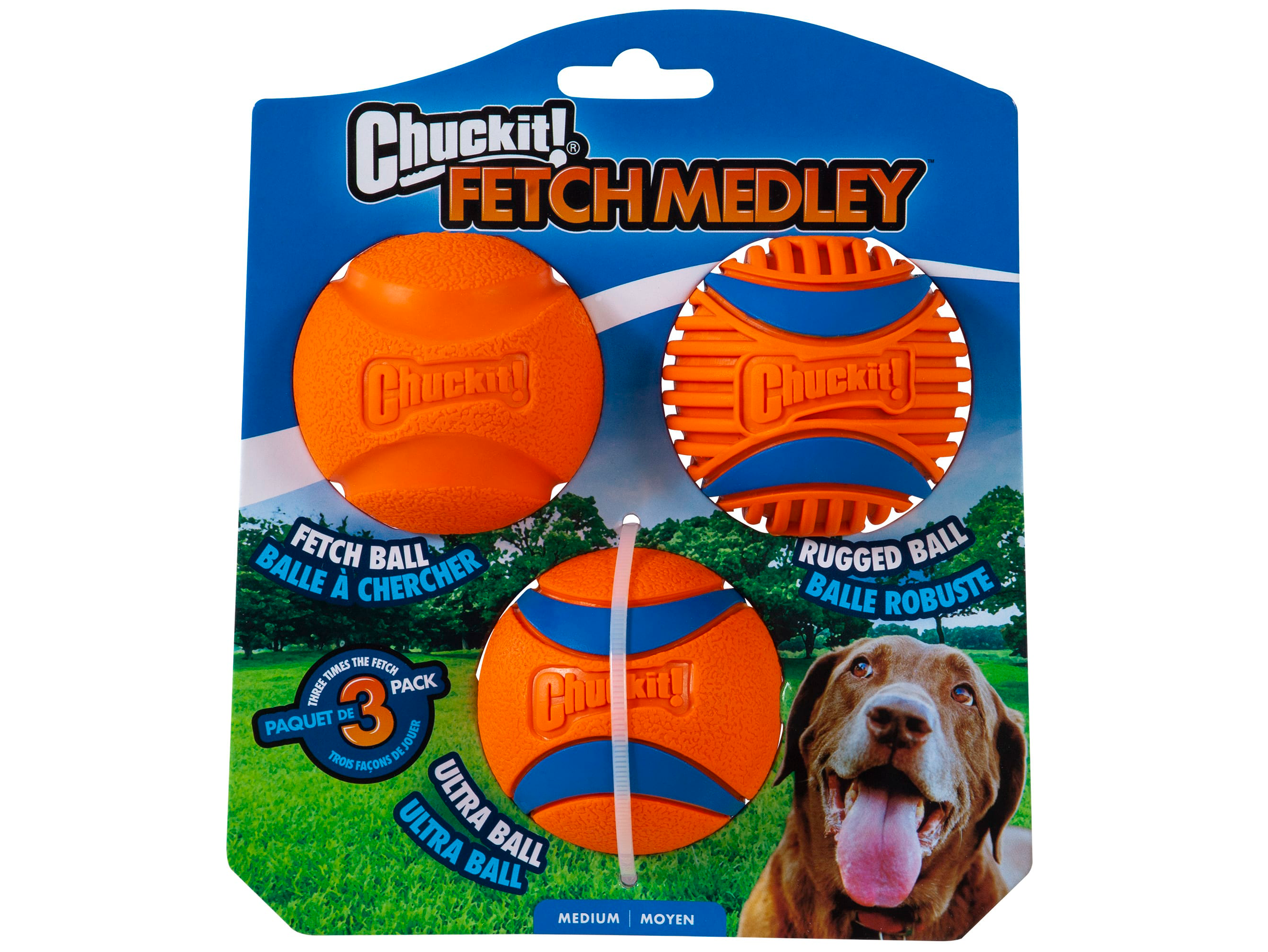 Packaging with set of three different balls for dogs.