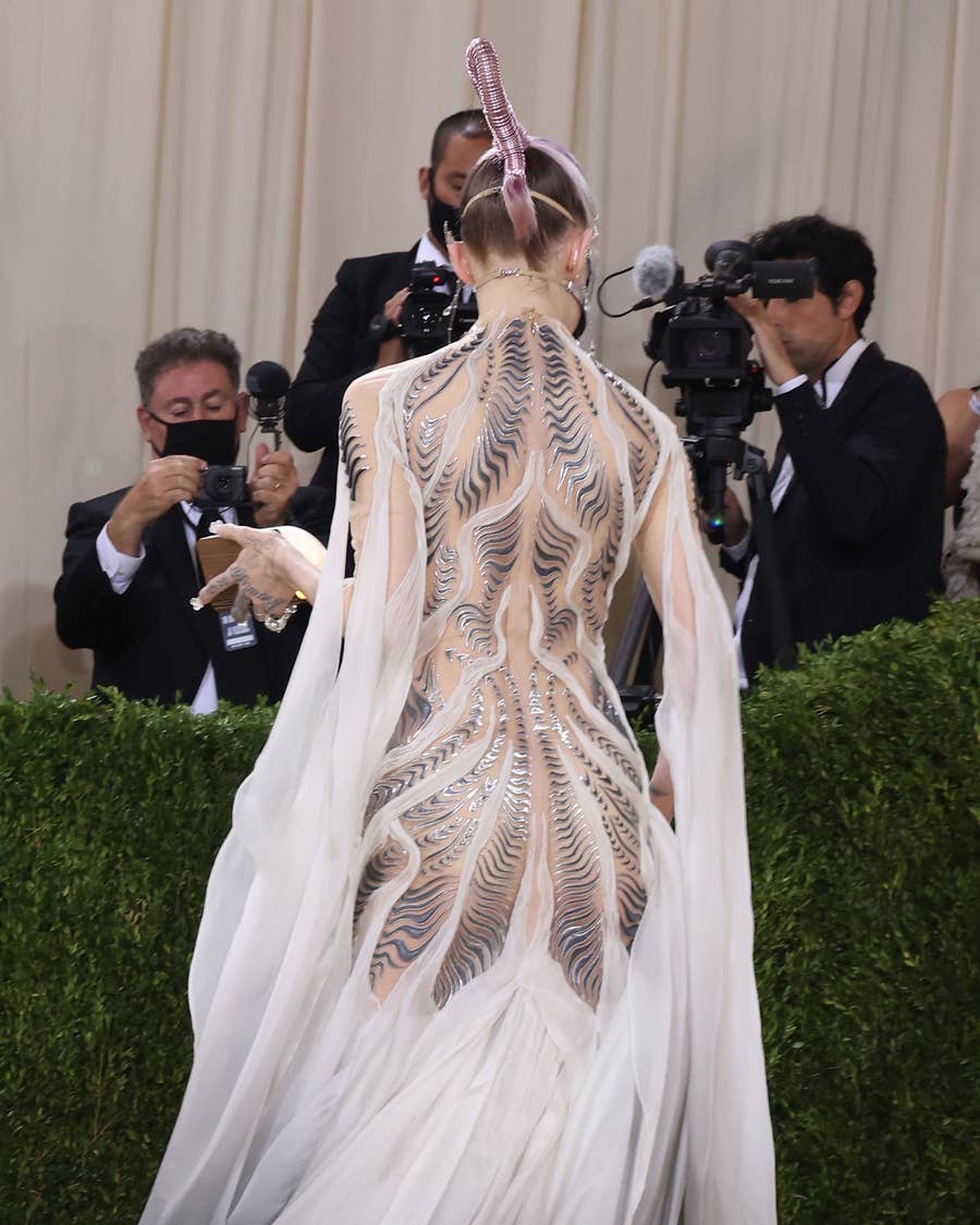 grimes dress designer Grimes' Fashion Evolution: Grunge to Avant-Garde [PHOTOS]