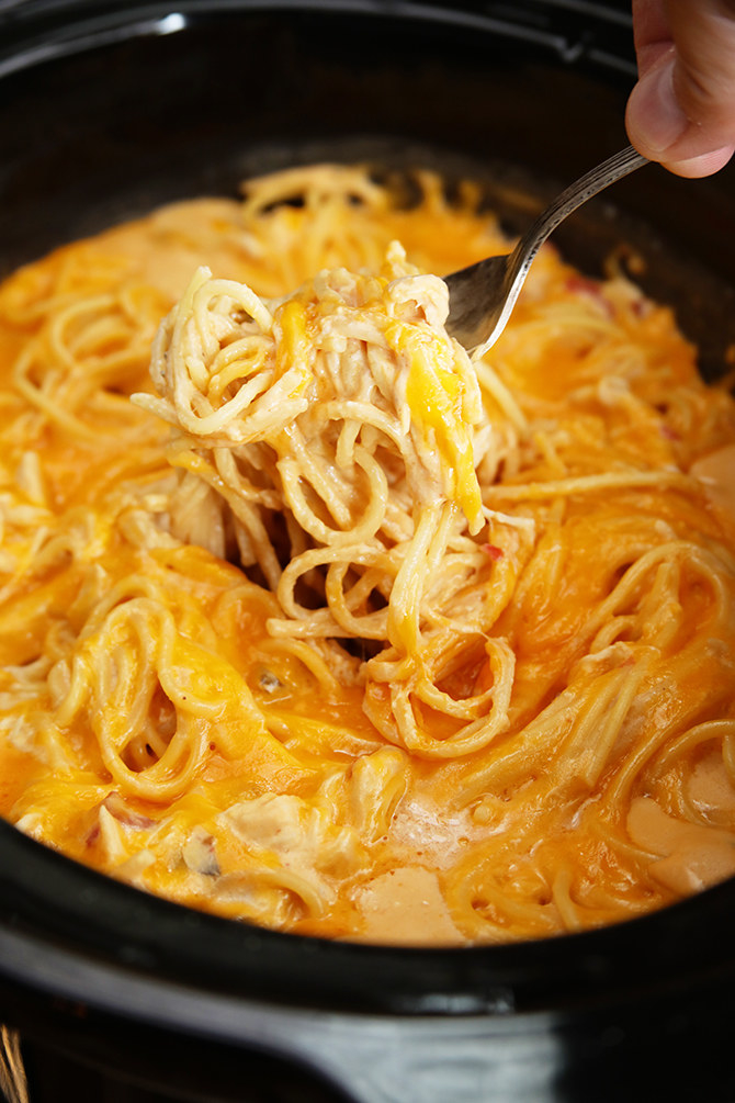 Ultimate Crock Pot Chicken Spaghetti