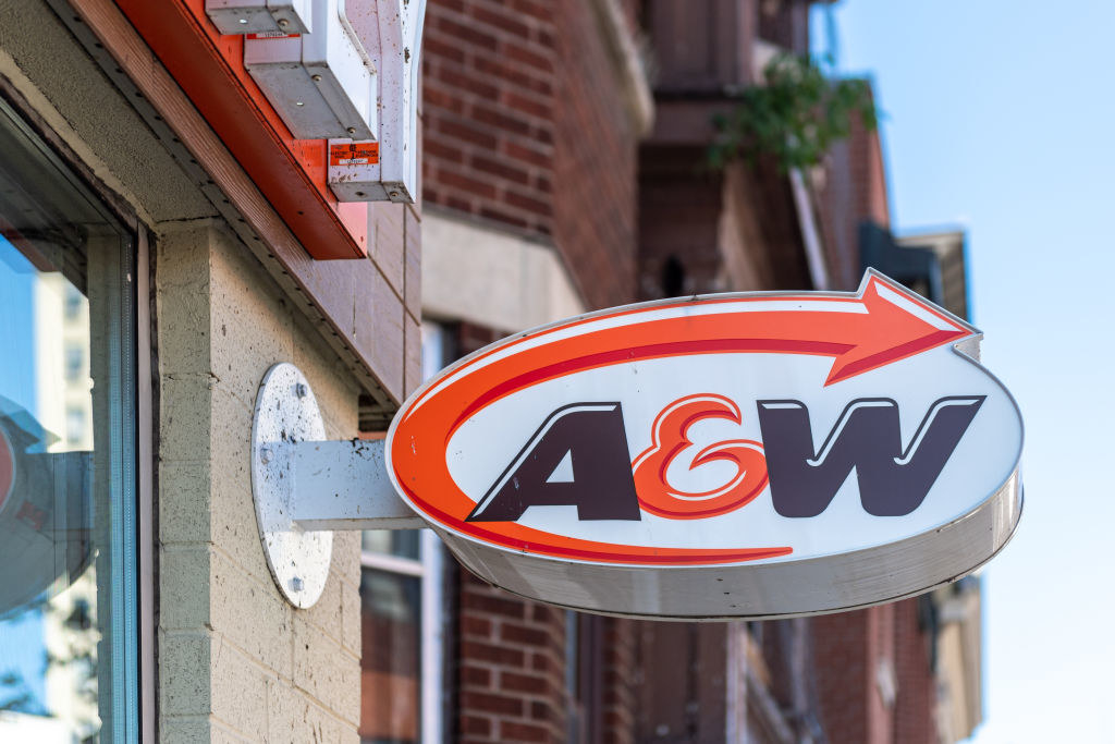 sign for an A&amp;W restaurant