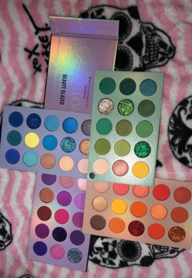 the sixty color eyeshadow palette