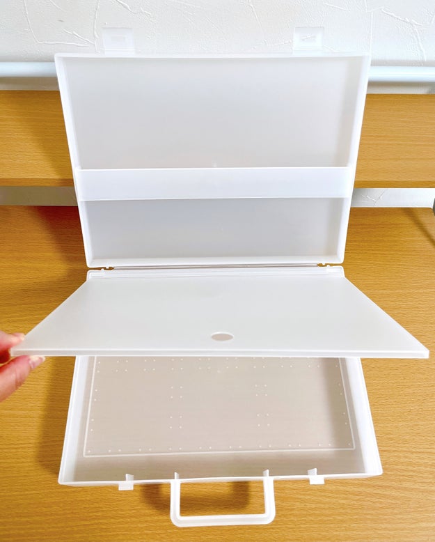 あと10個欲しいわ 無印の 運べる収納ケース 趣味グッズがスッキリ片付いた Buzzfeed Japan こんなに万能な収納 ケースがあるだなんて 早 ｄメニューニュース Nttドコモ