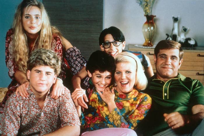 Olivia d&#x27;Abo, Jason Hervey, Fred Savage, Josh Saviano, Alley Mills, Dan Lauria