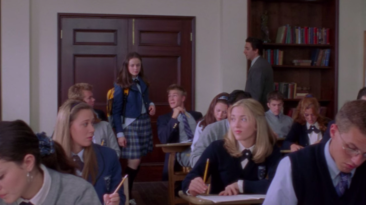 Rory walking into a classroom on &quot;Gilmore Girls&quot;