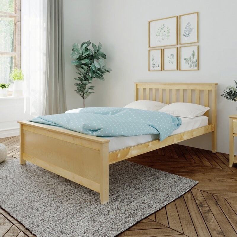 The twin bed in natural in a room