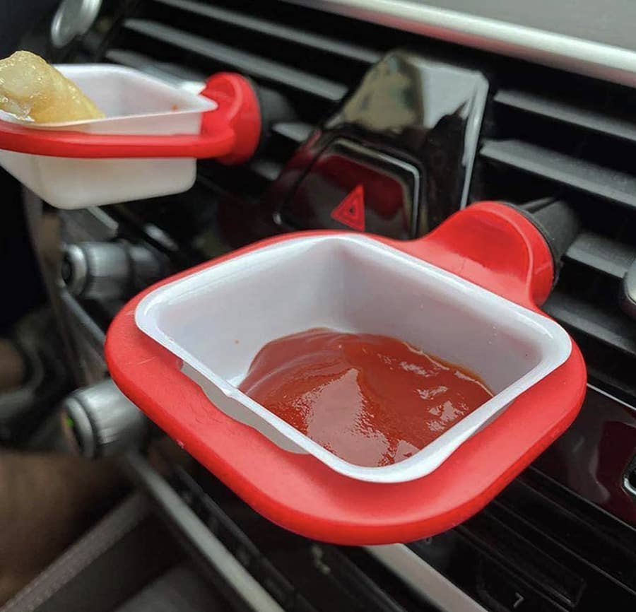 Car Vent Dip Clip: An ingenious dipping sauce holder for your car!