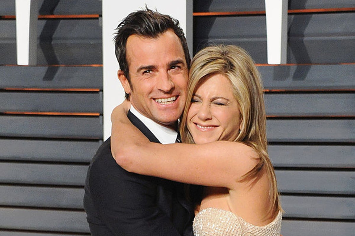 Jennifer Aniston and Ex Justin Theroux Dine in NYC and She Leaves