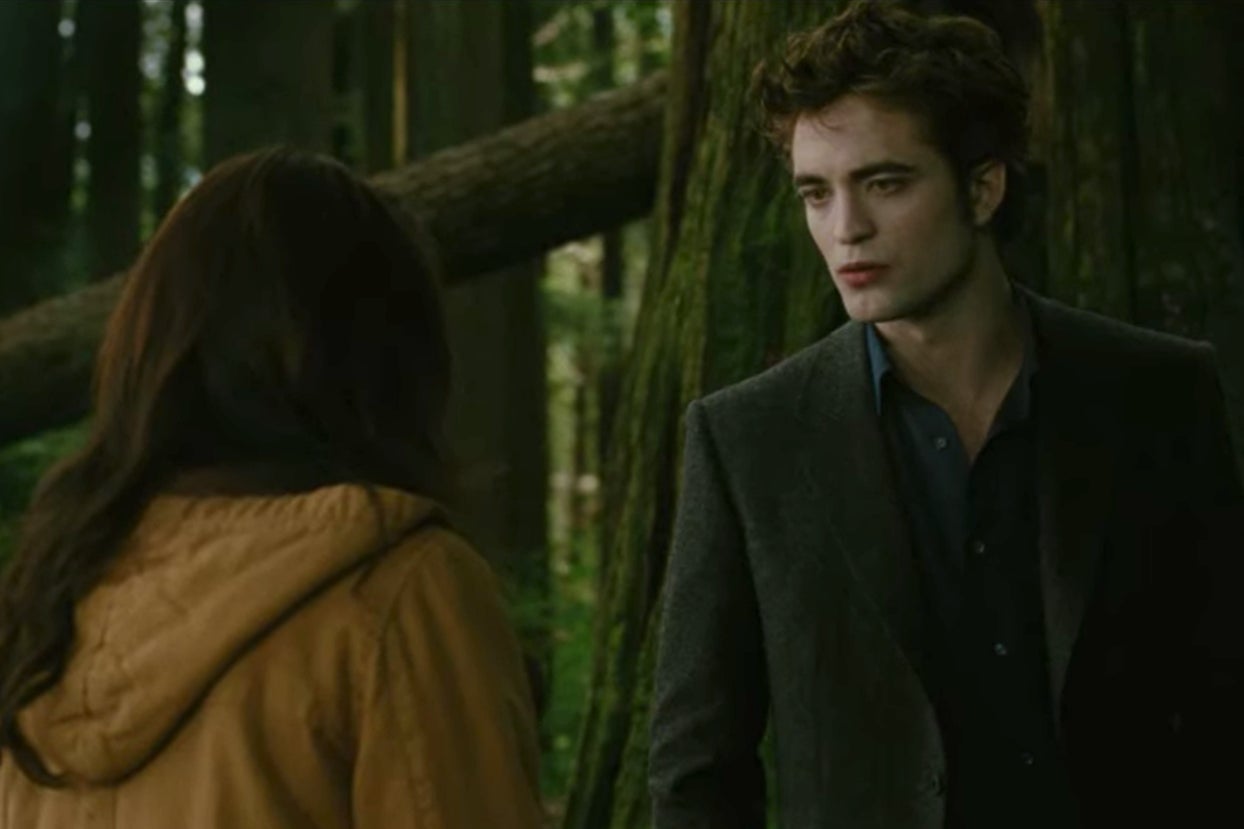 It's Time To Decide Who The A-Hole Is In These "Twilight" Scenarios thumbnail