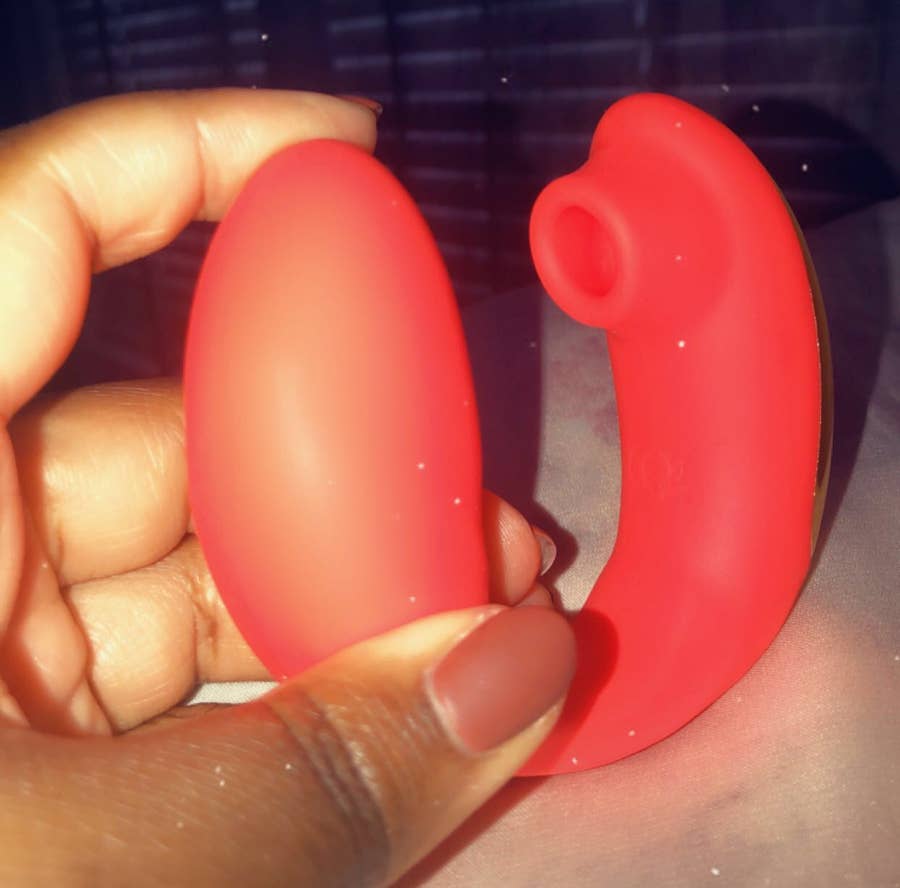 If You're Still Not Sure About The BuzzFeed AirVibe Sex Toy, Don't Worry I Tried It And...Yes If You're Still Not Sure About The BuzzFeed AirVibe Sex Toy, Don't Worry I Tried It And...Yes