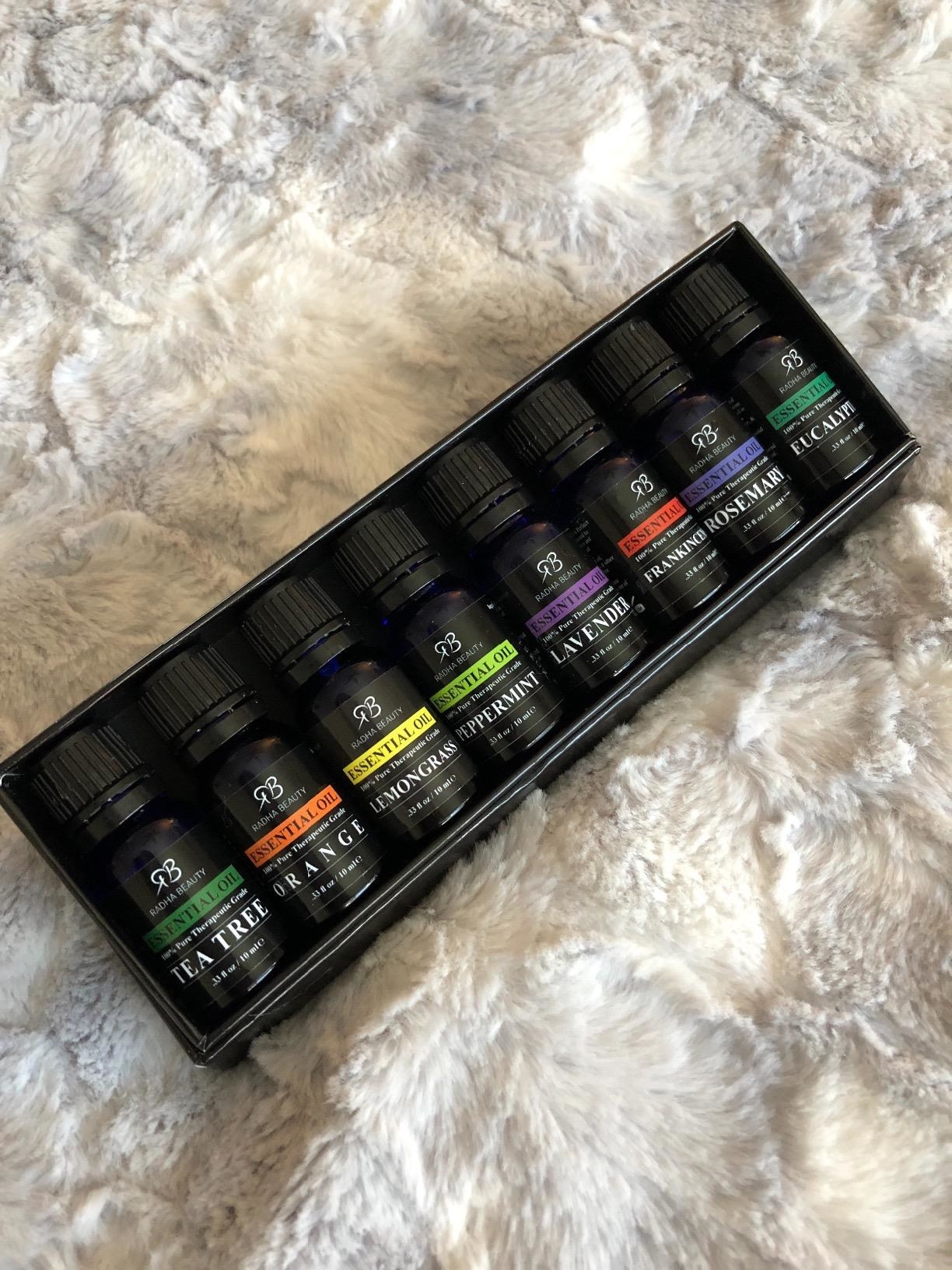 the full essential oil kit with scents tea tree, orange, lemongrass, peppermint, lavender, frankincense, rosemary, and eucalyptus