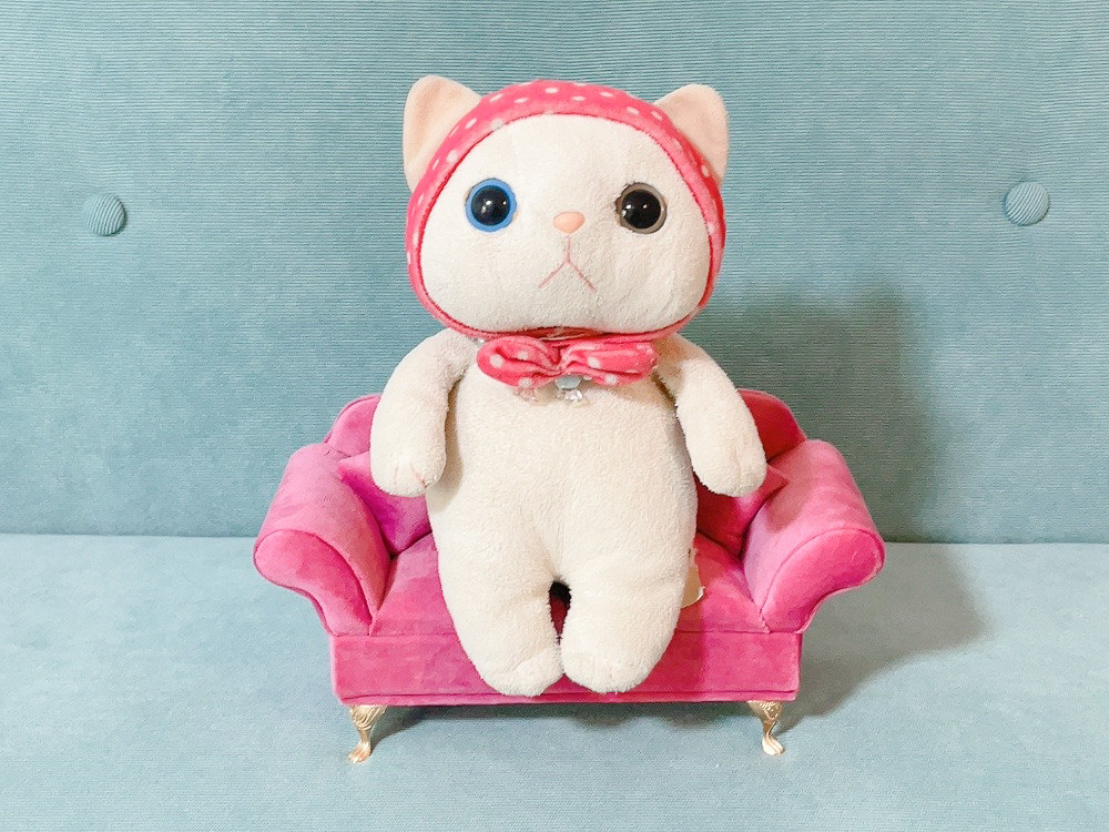 フライングタイガーで高級感ある“ミニソファ”が1540円で買えちゃった