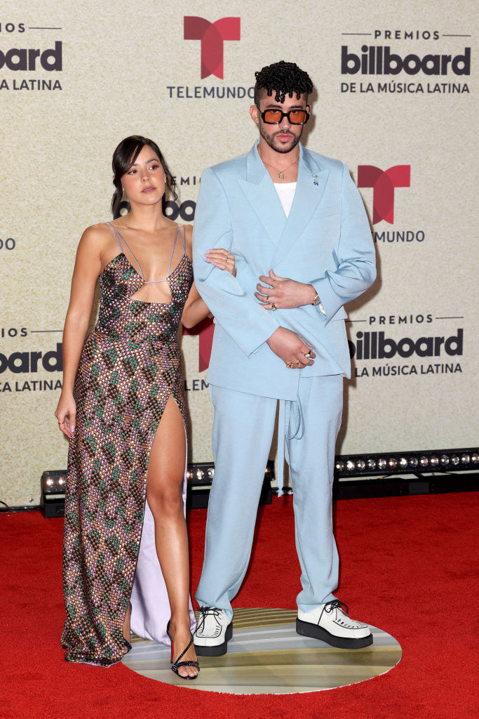 Bad Bunny and Gabriela Berlingeri posing on the red carpet