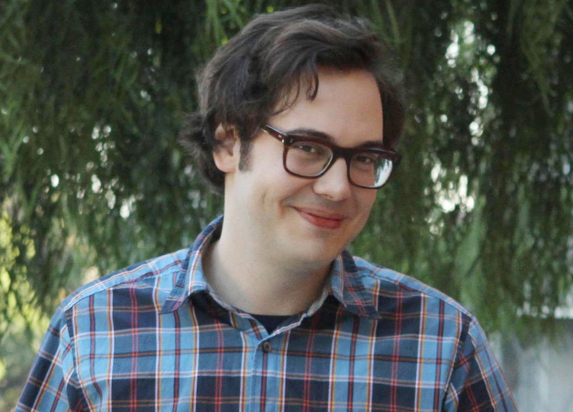 Robby smiling on "New Girl."