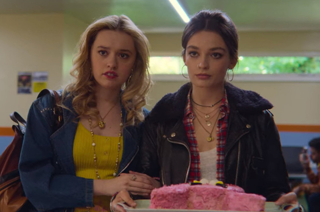8 Realistic Moments From Season 3 That Prove Maeve And Aimee Are The Ultimate Best Friend Goals
