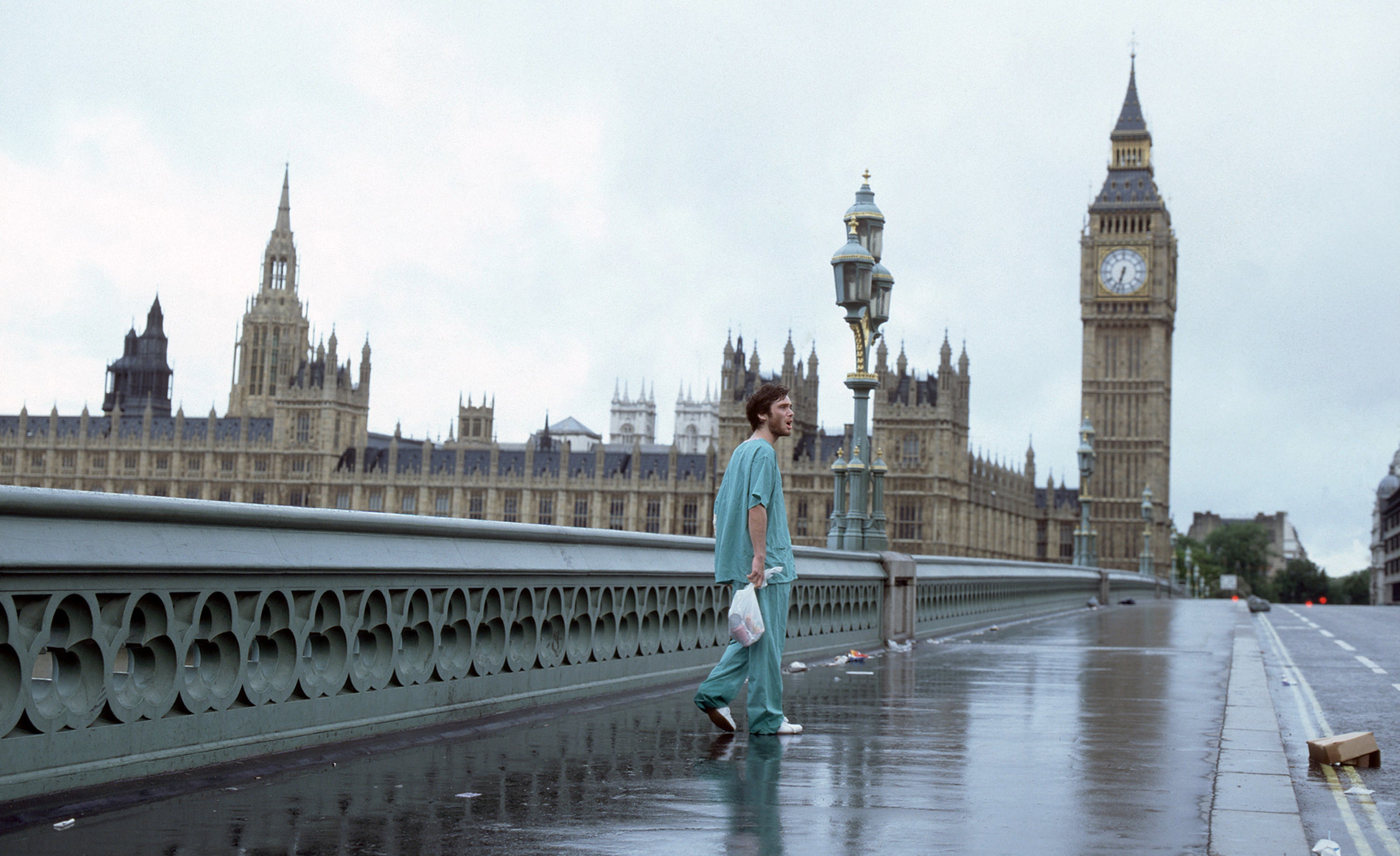 Jim walking in front of Big Ben in &quot;28 Days Later&quot;