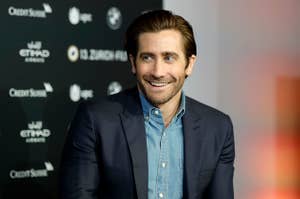 Jake Gyllenhaal arrives at the 'Stronger' press conference