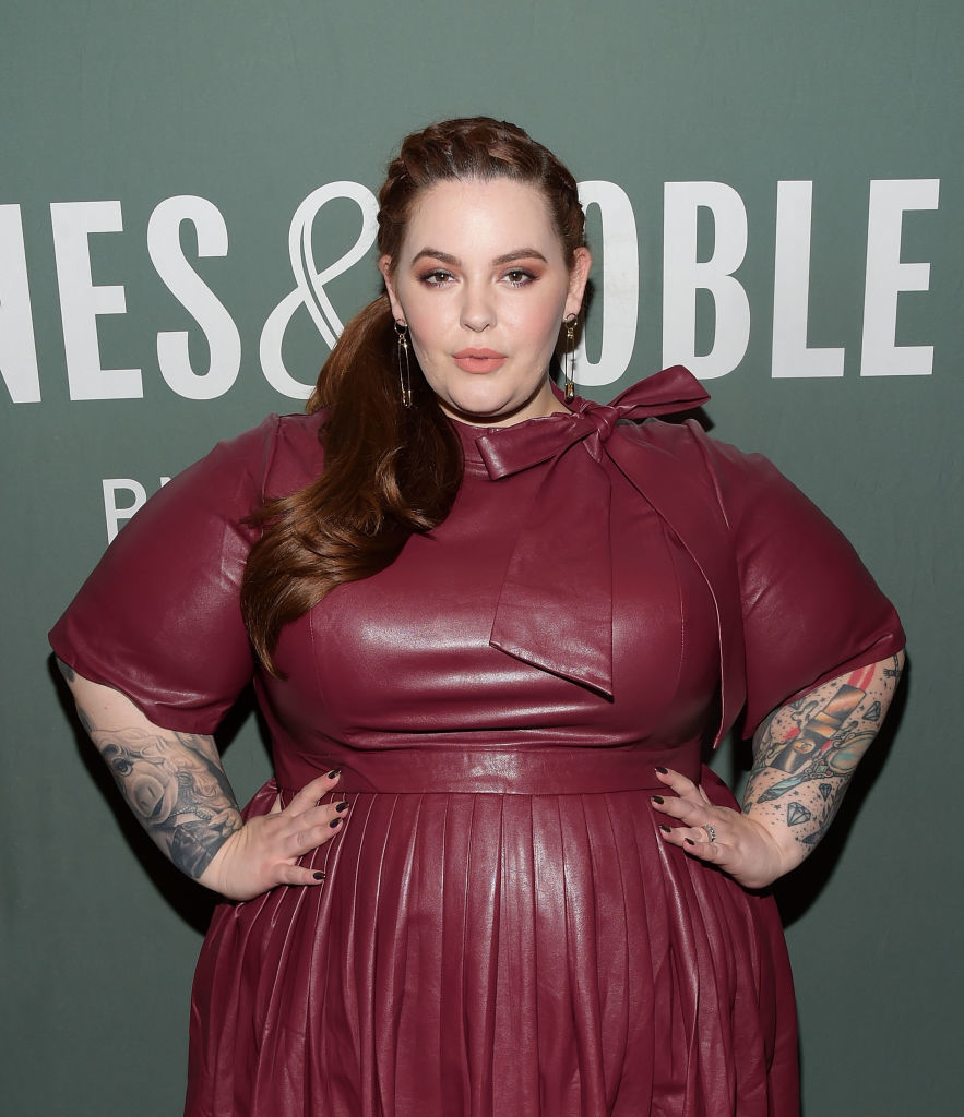 Tess Holliday slams tabloid for fat-shaming her while at Disneyland with  her son