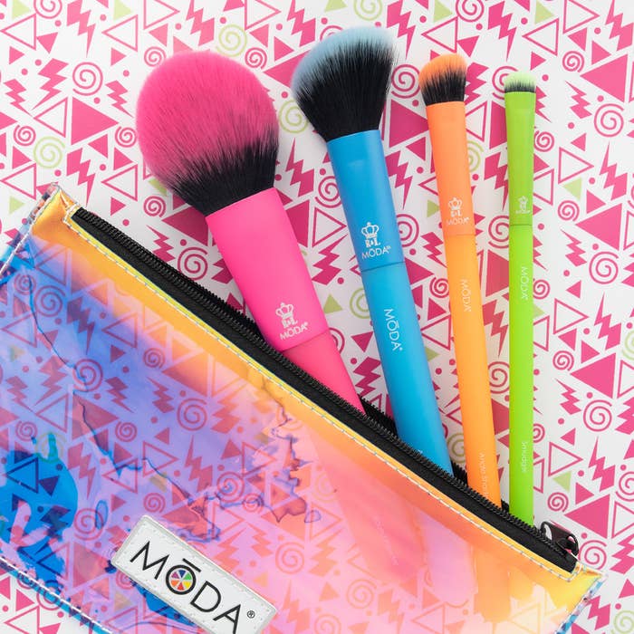 The eclectic five-piece make-up brush set