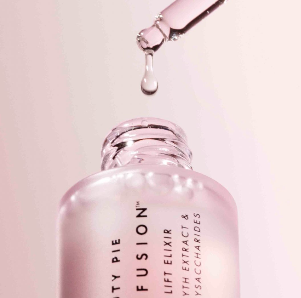 Bottle of Japanfusion Genius Lift Elixir with dropper