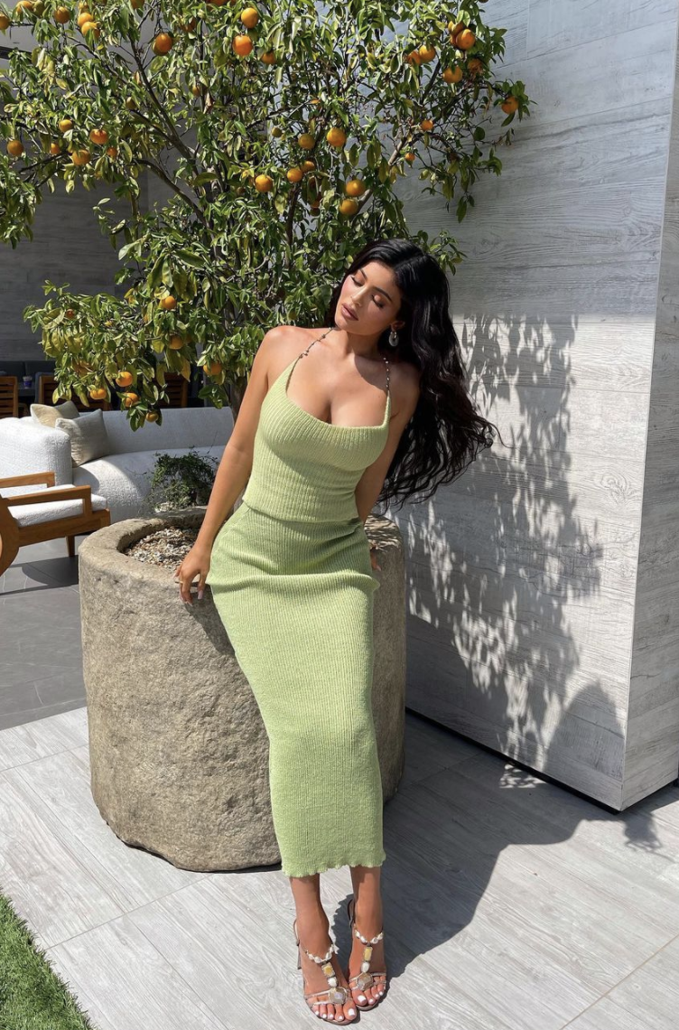 Kylie Jenner's Second Pregnancy Was Predicted By Fans Weeks Before She ...
