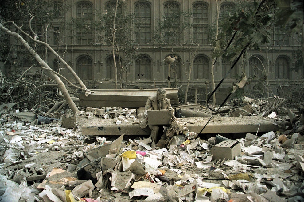 Devastating And Iconic 9/11 Photos 20 Years Later